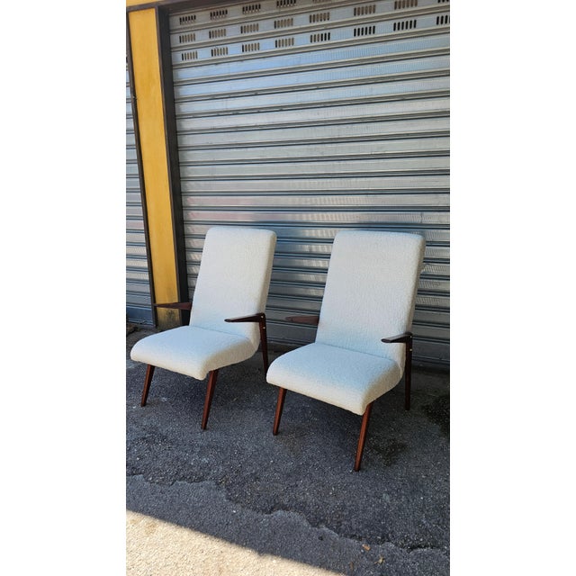 Mid-Century Modern Mid-Century Modern Chairs in White Bouclé Fabric and Wood, 1950s, Set of 2 For Sale - Image 3 of 11