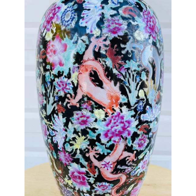 Beautiful turn of the century Qing Dynasty famille noir porcelain vase. Very tall, this Chinese vase is perfect for a...