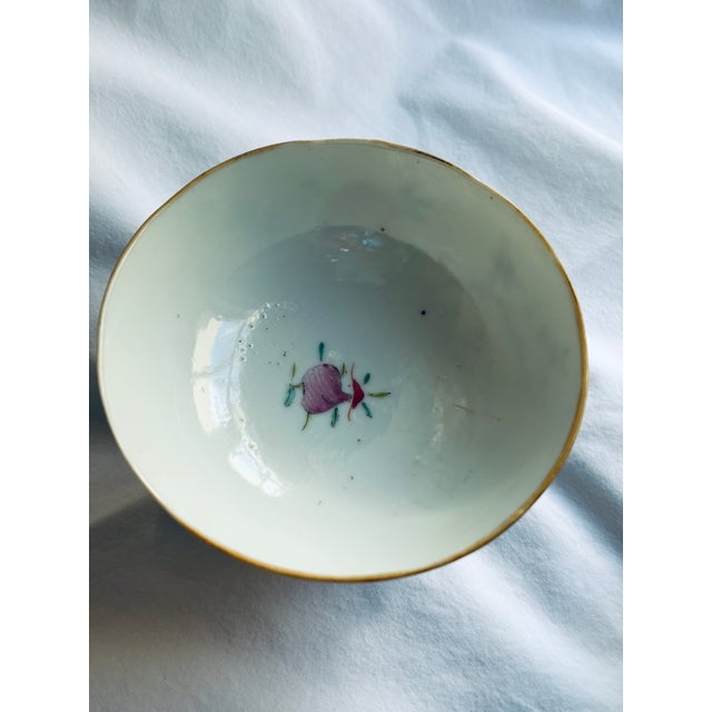 Late 19th Century Antique Rose Canton Chinese Porcelain Rice Bowl For Sale - Image 5 of 7