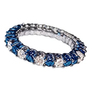 Late 20th Century Size 8.75 14K White Gold Blue Diamond Eternity Band Ring For Sale