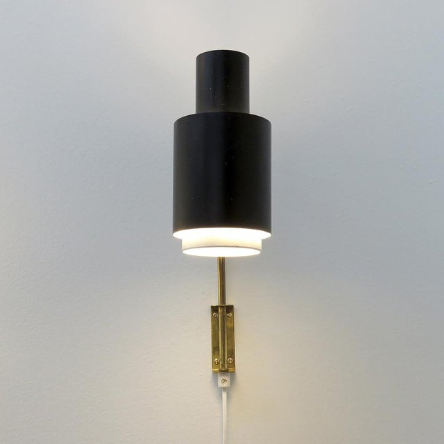 Scandinavian Wall Light by Itsu, 1960 For Sale In Los Angeles - Image 6 of 10