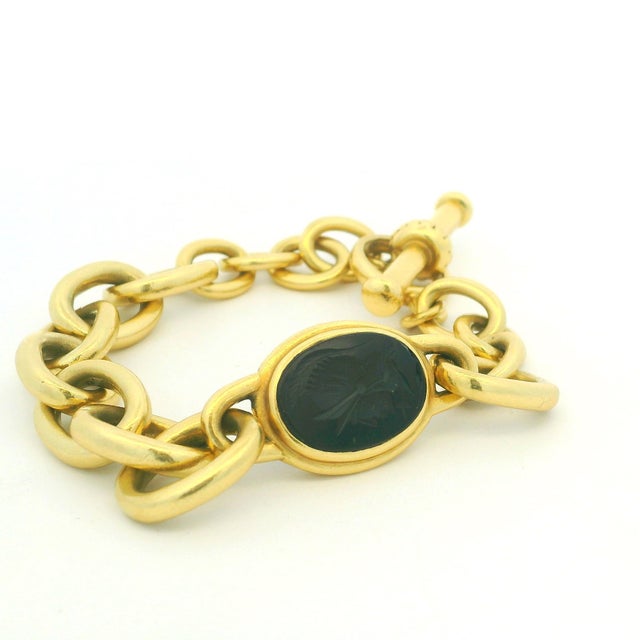 1990s Vahe Naltchayan 18k Gold Onyx and Carnelian Intaglio Bracelet For Sale In Miami - Image 6 of 18