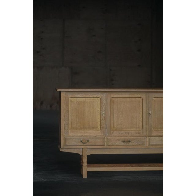 Tan Mid-20th Century Brutalist Sideboard in Oak, 1960s For Sale - Image 8 of 14