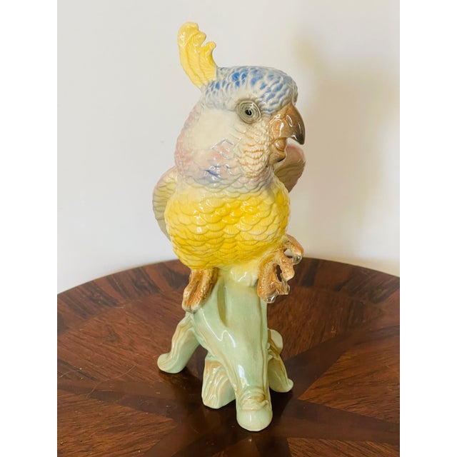 Coastal Vintage Tropical Coastal Cockatoo Parrot California Pottery Figurine For Sale - Image 3 of 5