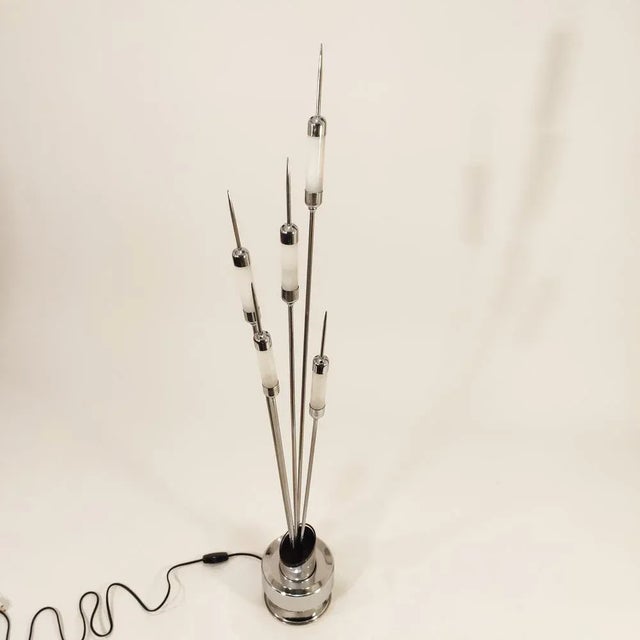 Table lamp, desktop or Spanish soil of the late 60s. Base and structure made of chromed metal and 5 luminaires arranged...