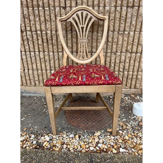 Mid 20th Century Vintage Drexel Federal Style Tan Color Painted Shield-Back Dining Chairs- Set of 5 For Sale - Image 9 of 10