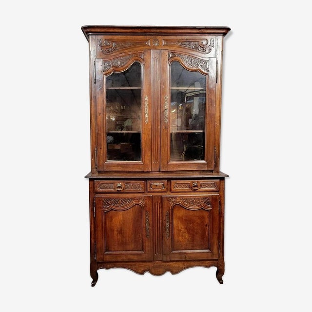 Antique Louis XV Walnut Bookcase, 1750 For Sale - Image 9 of 9