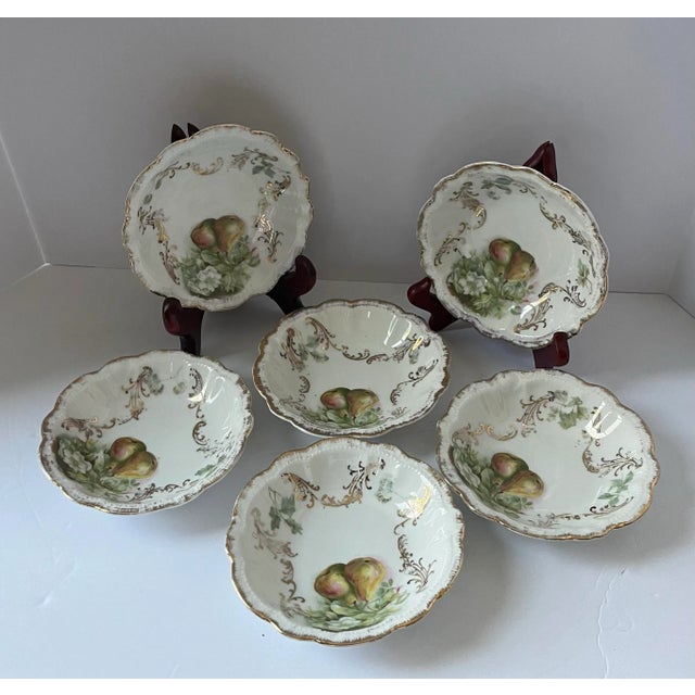 Vintage Pm Bavaria Pozellanfabrik Moschendor Pear Fruit Dessert Soup Cereal Bowls- Set of Five For Sale In Indianapolis - Image 6 of 7