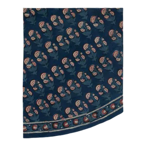 Carnation 90-Inch Indigo/Brick Red Round Tablecloth