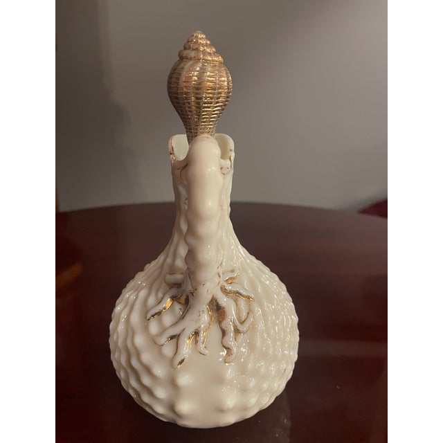 1900s Northwood Argonaut Shell Nautilus Custard Glass Cruet & Stopper For Sale - Image 4 of 10