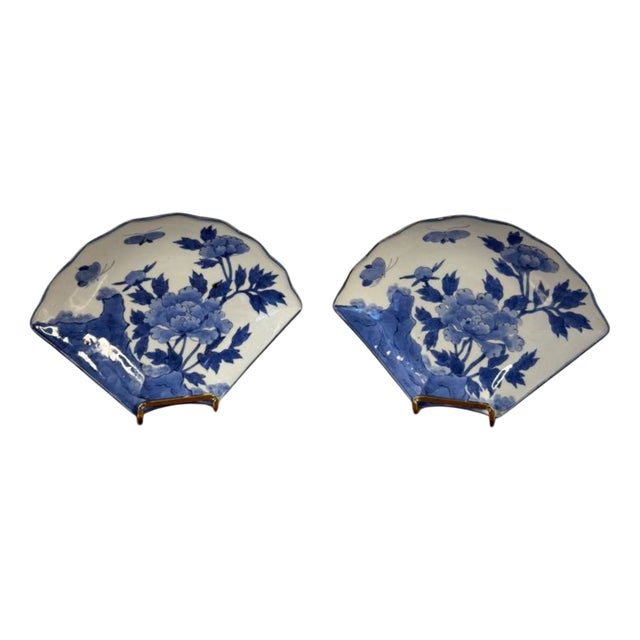 Antique Japanese Blue and White Fan Shaped Imari Dishes, 1900, Set of 2 For Sale