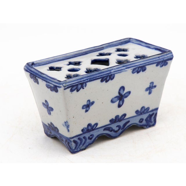 Early 20th Century Dutch Delft Style Blue & White Ceramic Flower Brick, France Early 20th C. For Sale - Image 5 of 9