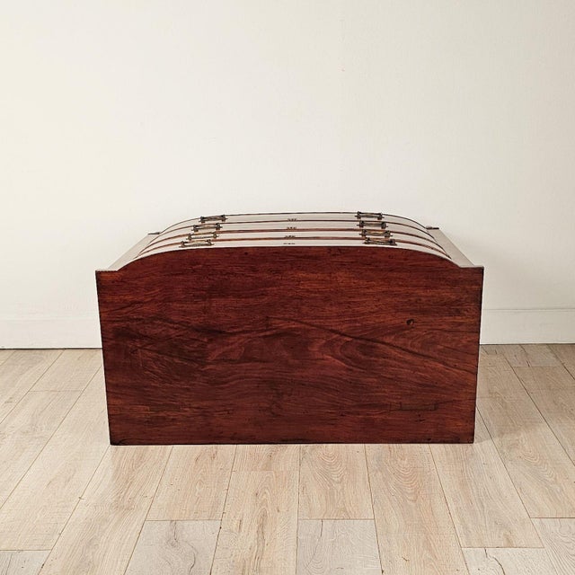 Early 19th Century Tiger-Striped Mahogany Chest, England Circa 1810 For Sale In San Francisco - Image 6 of 6