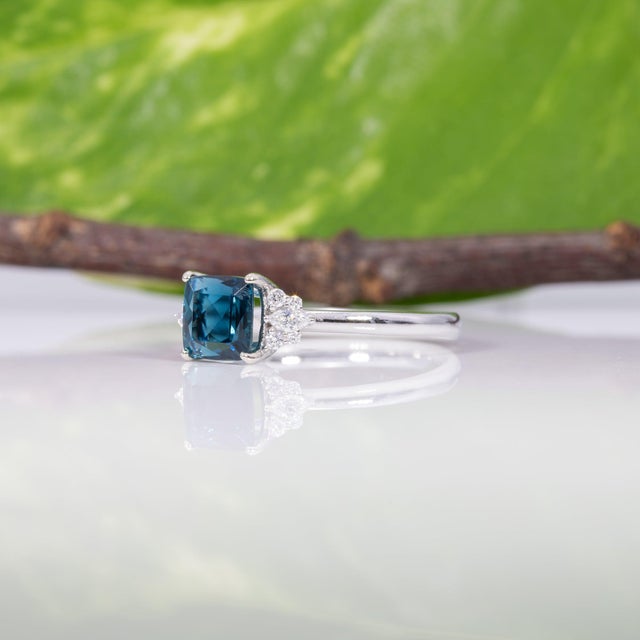 1ct Indicolite Tourmaline Ring With Earth-Mined Diamond Accents: Solid 14k Gold, Size 6.75 For Sale In Columbus - Image 6 of 9
