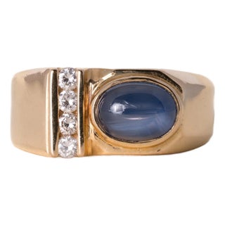 Late 20th Century Estate 14k Gold 1 Carat Blue Sapphire Cabochon Bezel and Diamond Ring Band, Size 9.25 For Sale
