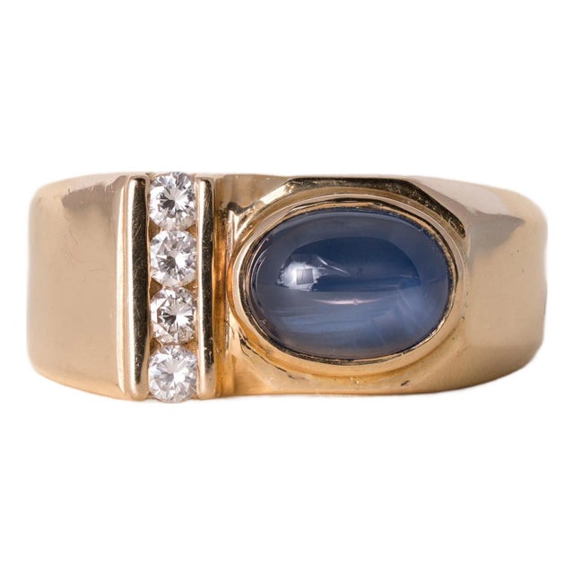 Late 20th Century Estate 14k Gold 1 Carat Blue Sapphire Cabochon Bezel and Diamond Ring Band, Size 9.25 For Sale