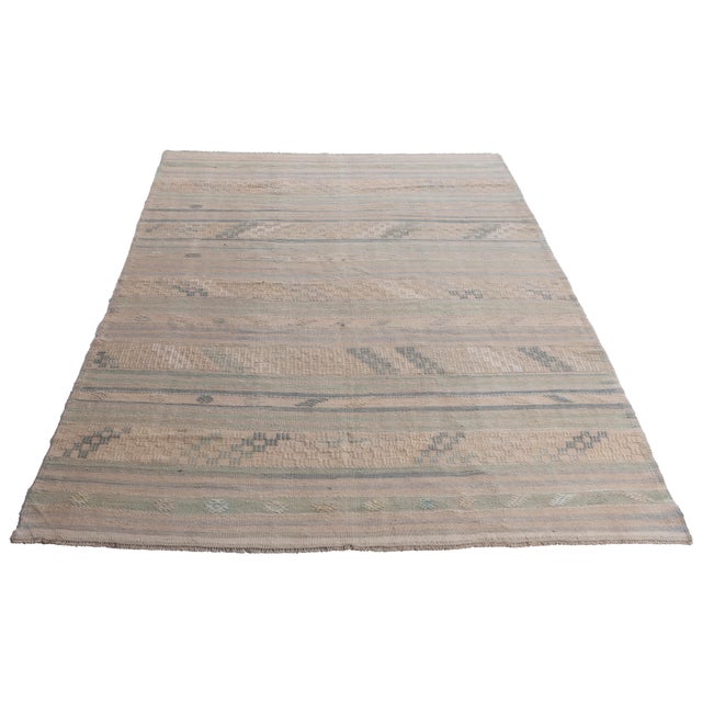 Vintage Circa 1940 Tan Turkish Kilim Flatweave Rug 5ft 5in X 9ft 7in For Sale In New York - Image 6 of 14