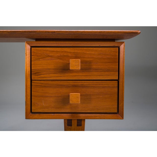 Mid-Century Modern L-Shaped Teak Desk, 1970s For Sale - Image 6 of 18