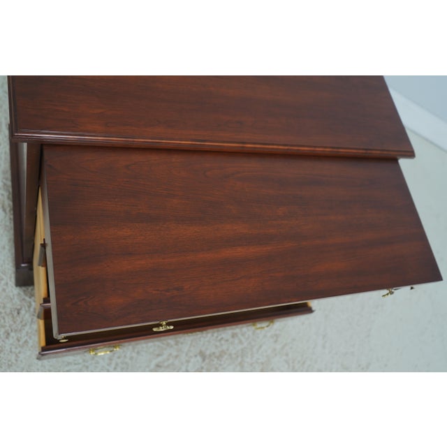 1990s Henkel Harris Cherry Model 2401 Bachelor Chest For Sale - Image 5 of 18