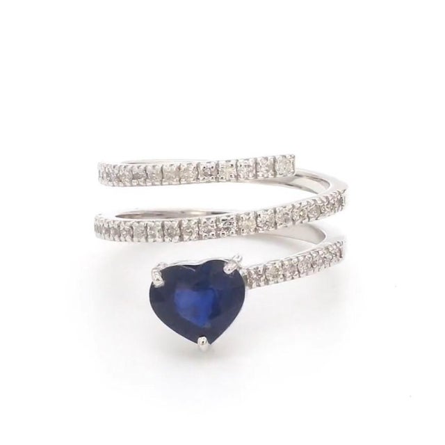 Natural 1.58 cts blue sapphire heart & 0.48 cts diamond ring in 18k gold For Sale - Image 17 of 18