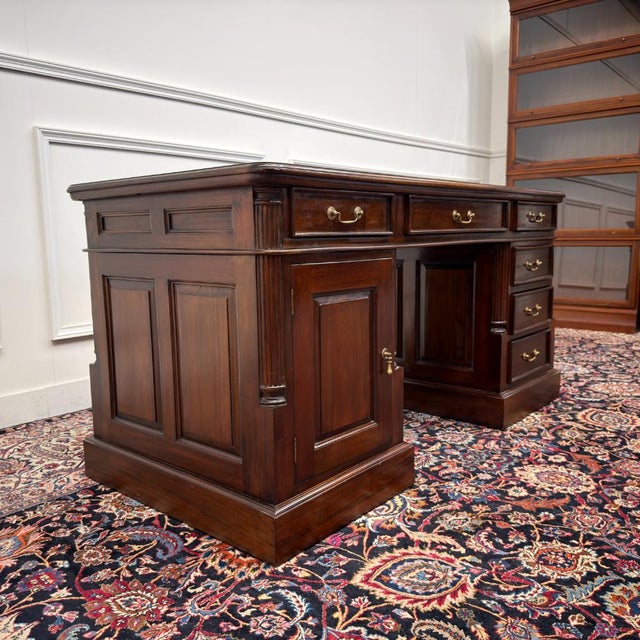 English Classic Desk with Green Leather For Sale - Image 5 of 18