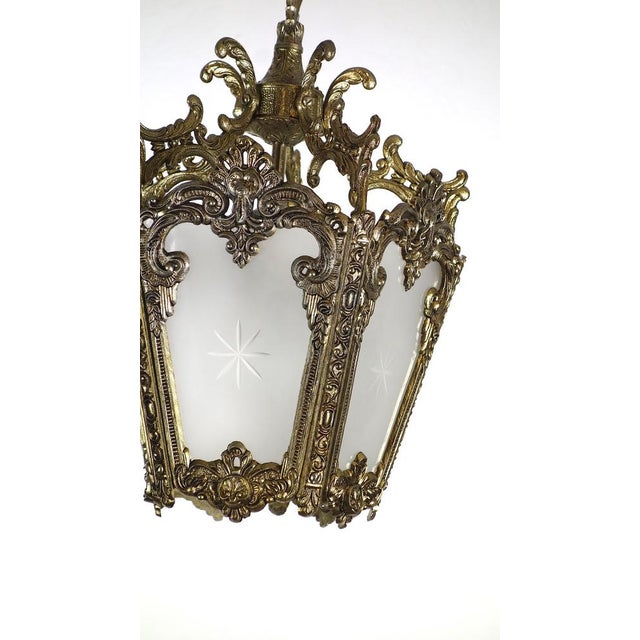 1950s Spanish Brass Ground Glass Lamp from Unbekannt, 1950s For Sale - Image 5 of 11