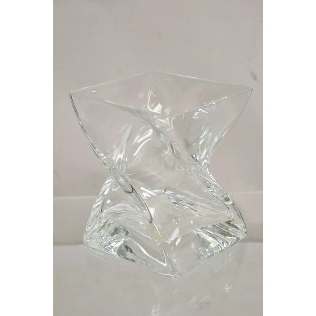 White Late 20th Century Konart Turkish Modern Abstract Twisted Glass Crystal Vase Centerpiece (A) For Sale - Image 8 of 11
