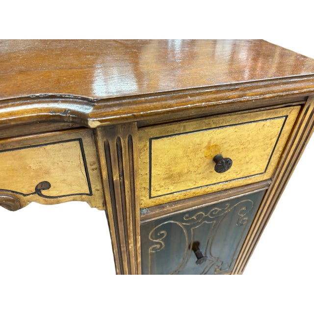 1960s French Style Vanity For Sale In Washington DC - Image 6 of 7