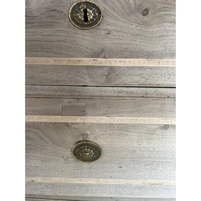 18th Century Italian Bleached Walnut Chest of Drawers with Inlay For Sale - Image 9 of 17