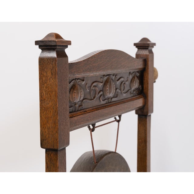 Arts & Crafts Oak & Copper Floor-Standing Dinner Gong attributed to Shapland and Petter, 1890s For Sale - Image 9 of 12