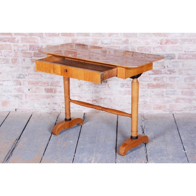 Gold Biedermeier Writing Desk in Spruce & Maple Veneer, Austria, 1830s For Sale - Image 8 of 18