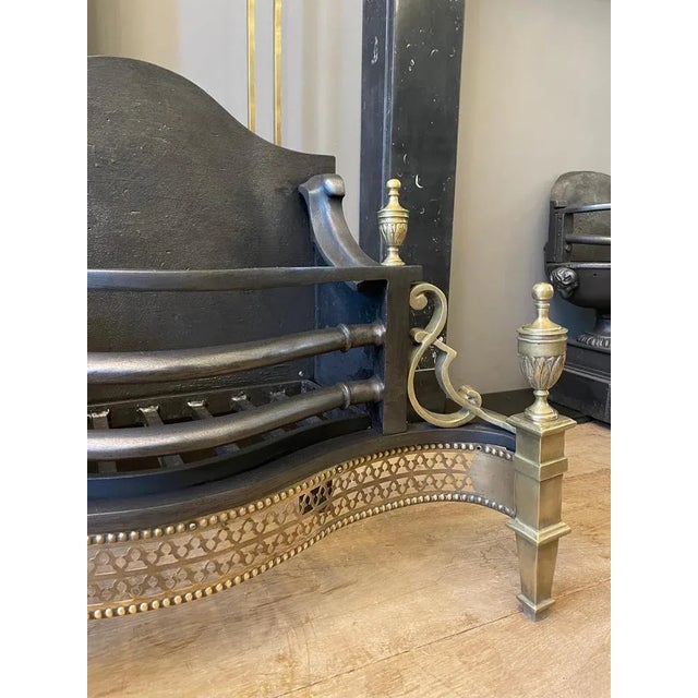 1920s English Fire Grate in Steel and Brass, 1920 For Sale - Image 5 of 11