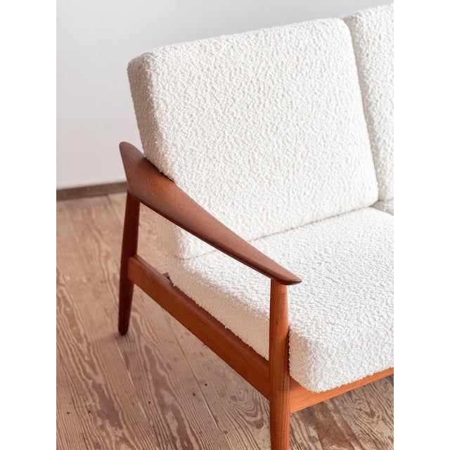 Danish Model 164 Sofa by Arne Vodder for France & Son For Sale - Image 11 of 17