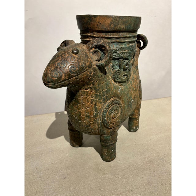 Archaistic Shang Style Verdigris Bronze 'Double-Ram' Vessel, Zun Circa 1900 For Sale - Image 4 of 12
