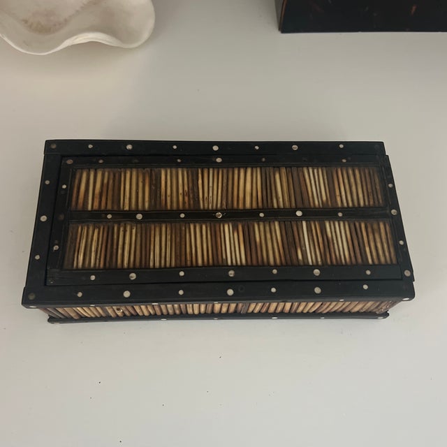English Antique Anglo Indian Porcupine Quill Box For Sale - Image 3 of 7