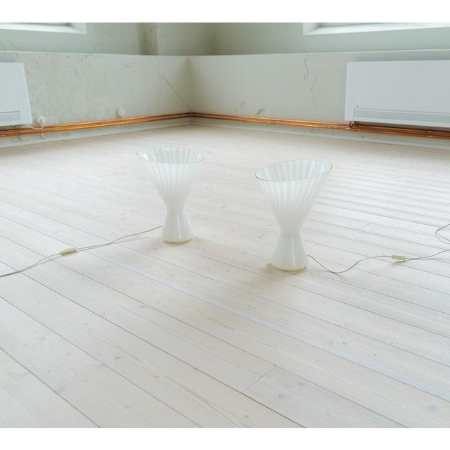 Large Classic White Murano Table Lamps, Italy, 1970s, Set of 2 For Sale - Image 4 of 15