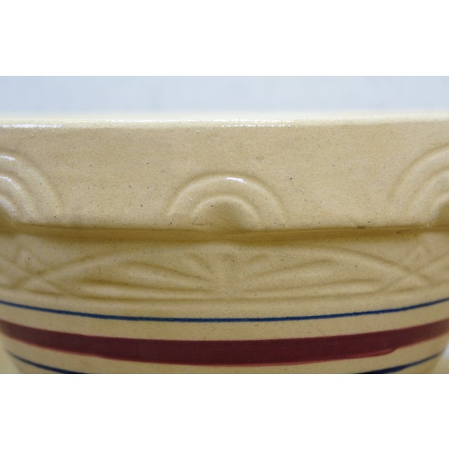 Mid 20th Century Robinson Ransbottom Roseville Ohio 305 Geometric Mixing Bowl Red For Sale - Image 9 of 14