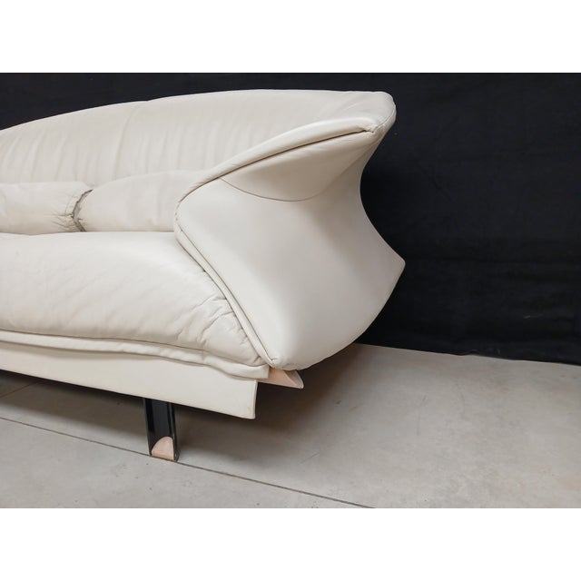 Ivory Vintage Prima Sofa by Mauro Lipparini for Saporiti Italia, 1990s For Sale - Image 8 of 17