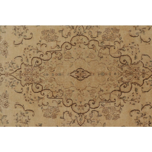 1930s Oversized Antique Kerman Persian Rug in Beige With Floral Patterns | Rug & Kilim For Sale - Image 5 of 9