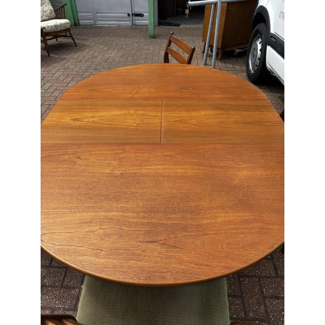 Wood Mid-Century Modern Circular Extendable Oval Dining Table and Dining Chairs, Set of 5 For Sale - Image 7 of 14