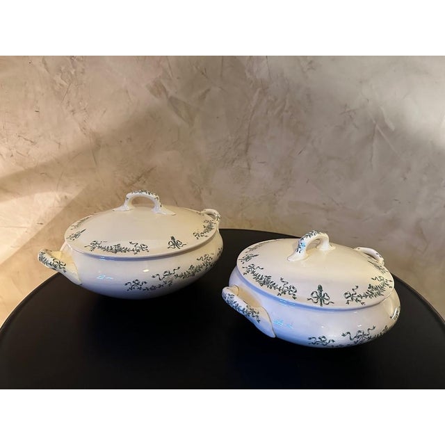 Very beautiful longchamp iron land service "sapho" model dating from the beginning of the 20th century composed of 71...