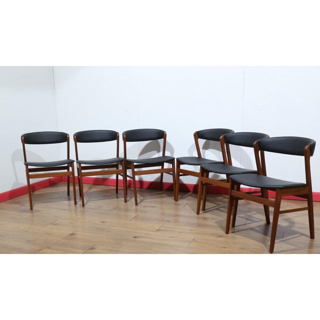 Experience timeless elegance with this set of Experience timeless elegance with this set of six Mid Century Modern Vintage...