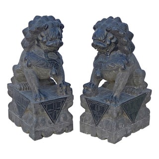20" Chinese Pair Black Gray Stone Fengshui Foo Dog Lion Statues For Sale