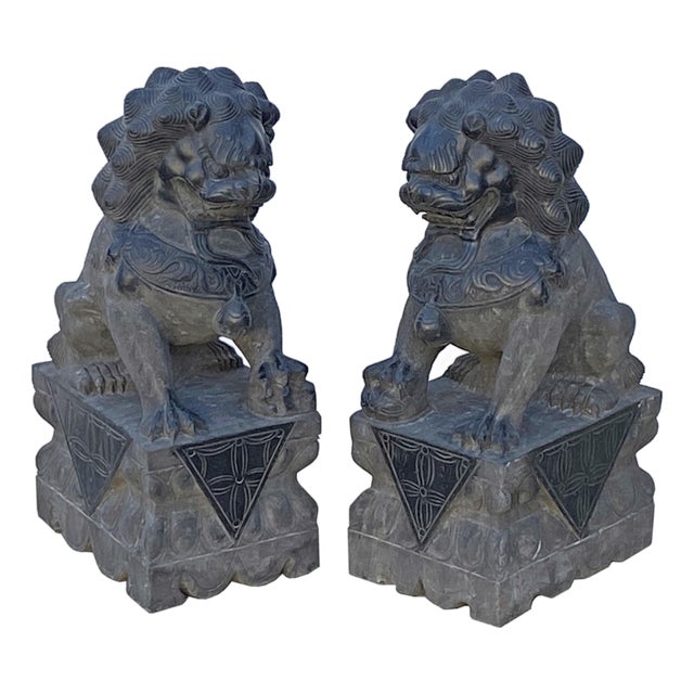 20" Chinese Pair Black Gray Stone Fengshui Foo Dog Lion Statues For Sale