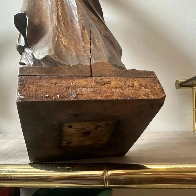 1850s Neoclassical Hand-Carved Walnut Italian Sculpture of a Roman Bather For Sale - Image 4 of 10