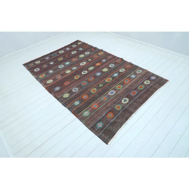Boho Chic 1960s Turkish Sardes Kilim Embroidered Rug For Sale - Image 3 of 13