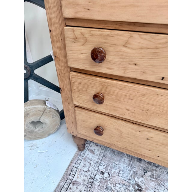 19th Century Scrubbed Pine Chest of Drawers For Sale - Image 4 of 12