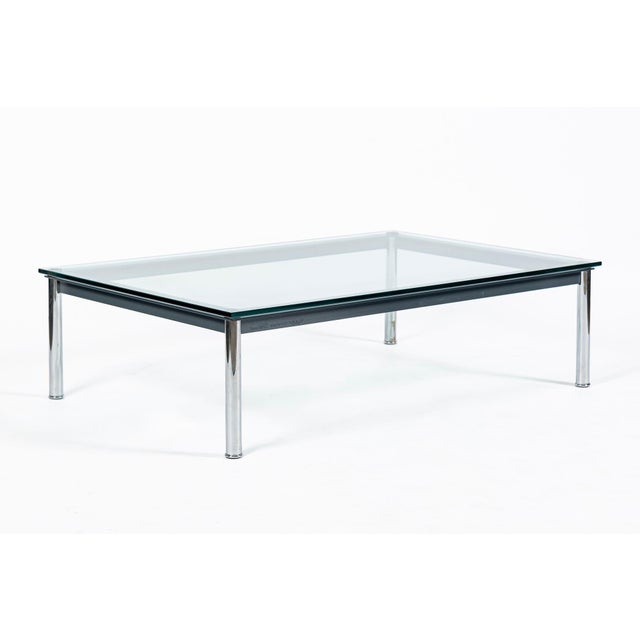 Mid-Century Modern Bauhaus Lc10-P Low Glass Coffee Table by Le Corbusier for Cassina For Sale - Image 3 of 10