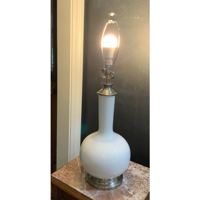 Metal Restoration Hardware Sculptural White High‑Gloss Ceramic Gourd Lamp - Very Heavy - Palm Beach, Grandmillennial & Transitional - See Pics! For Sale - Image 7 of 7