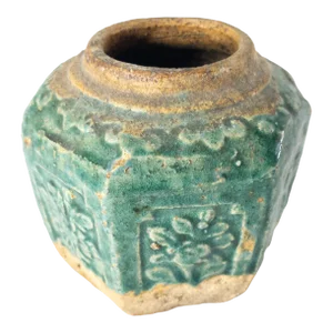 20th Century Chinese Chinoiserie Green Glazed Pottery Ginger Jar